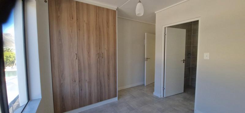 To Let 2 Bedroom Property for Rent in Gordons Bay Western Cape